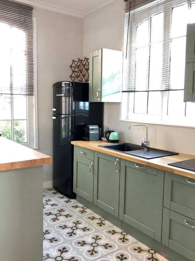 Historic "Touquettoise" Villa, Located In Heart Of The Village, 100M From The Beach, With Sunny Terrace And Private Garden Le Touquet Kültér fotó